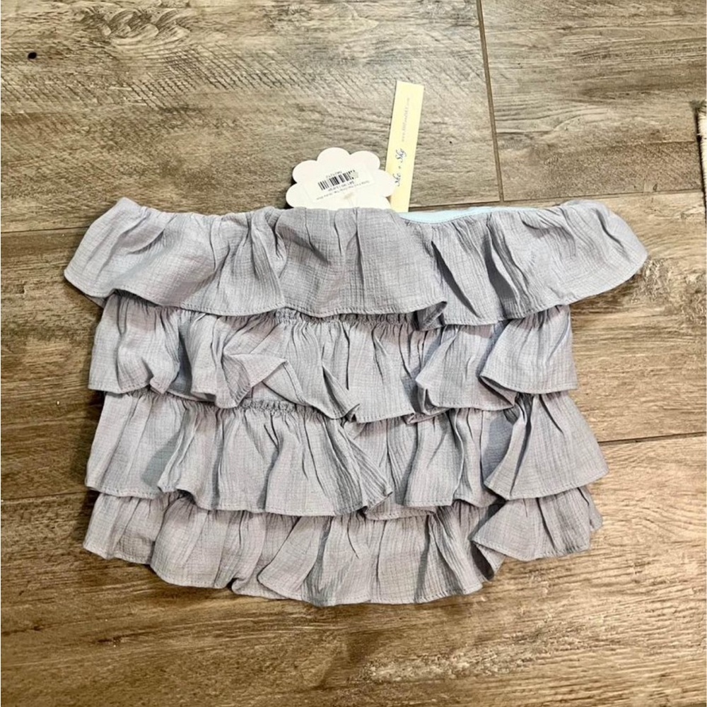 NWT ruffle crop top🌵